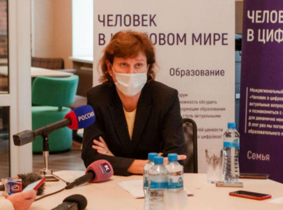 Министр образования: после каникул возвращаемся в школы