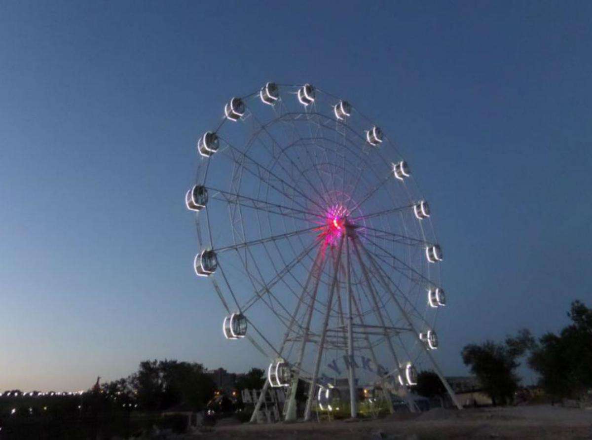 Колесо обозрения обещают к Новому году 