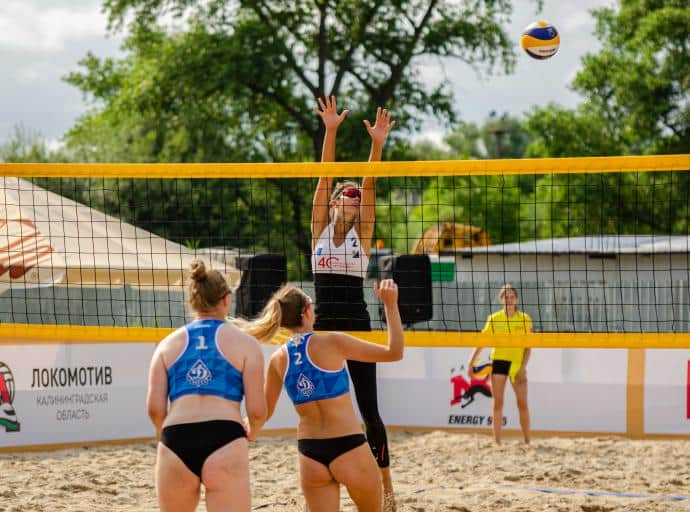 Волейбол на песке: в Зеленоградске стартовал этап чемпионата России