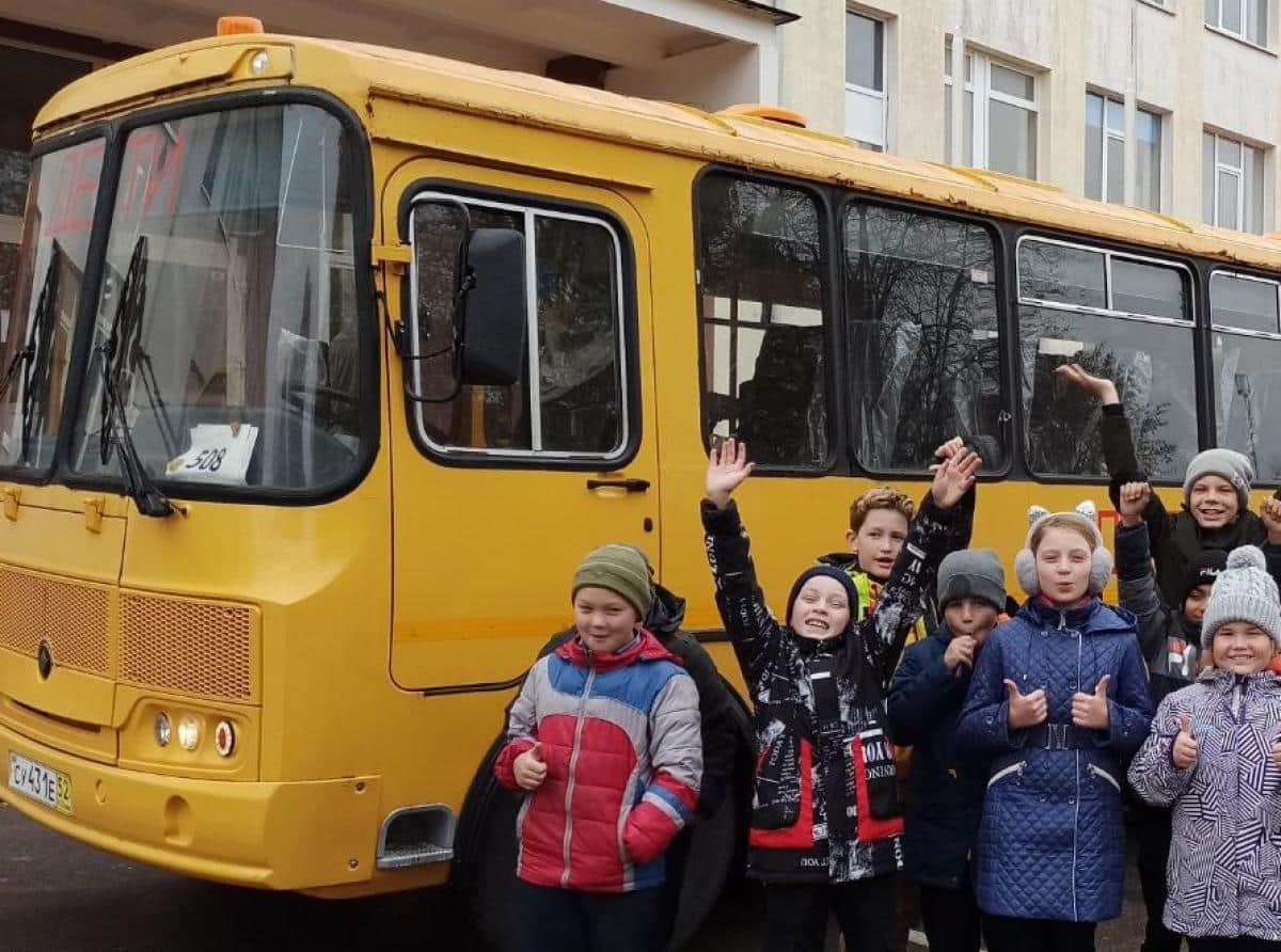 Автопарк школ пополнился