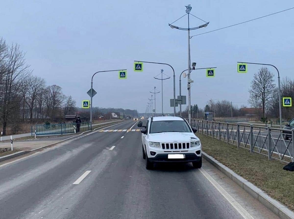Под колёса попал пешеход