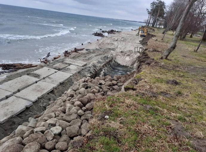 "94 процента": продолжается второй этап аварийно-восстановительных работ на морском побережье в Куликово