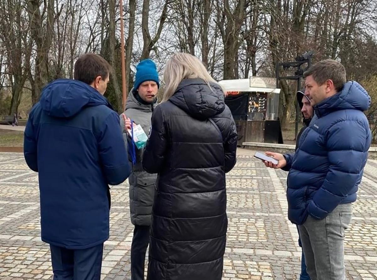Предъявите аккредитацию