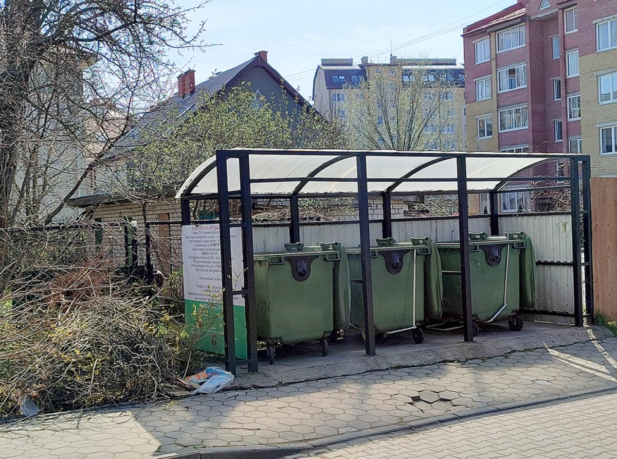 Представители комиссии по благоустройству вышли по жалобе на улицу Лермонтова