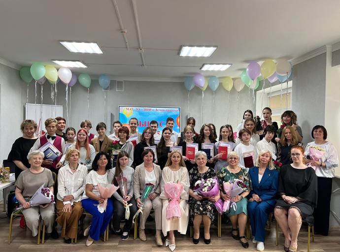 В Детской школе искусств Зеленоградска состоялся торжественный выпускной вечер