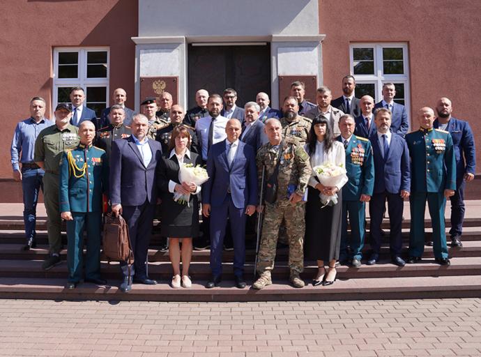 Алексей Беспрозванных стал наставником трёх участников программы «Герои 39»
