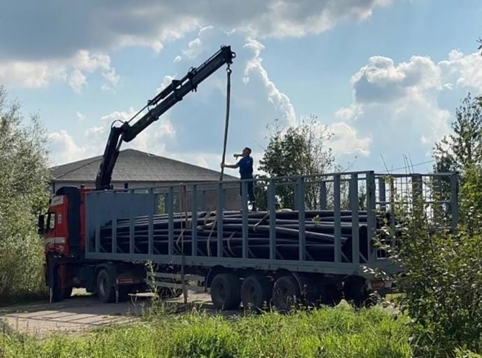 В поселке Холмы начались подготовительные работы для прокладки распределительного газопровода низкого давления