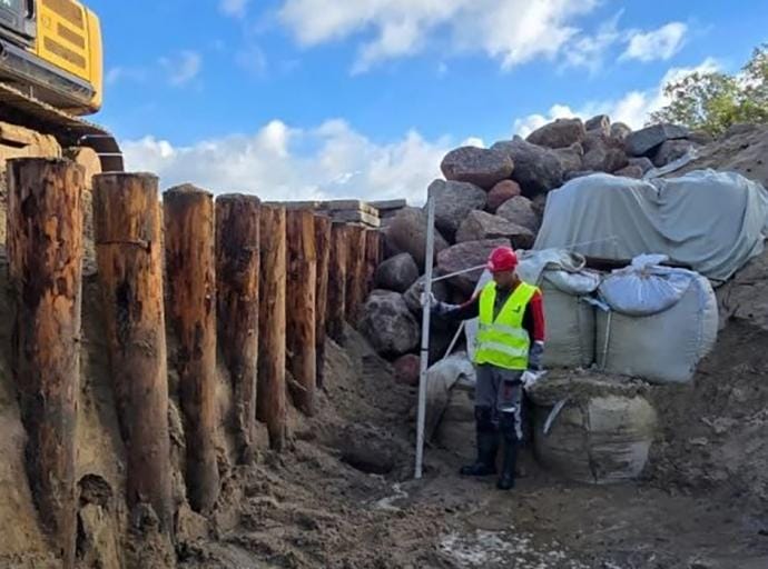 Продолжаются аварийно-восстановительные работы в восточной части Зеленоградска