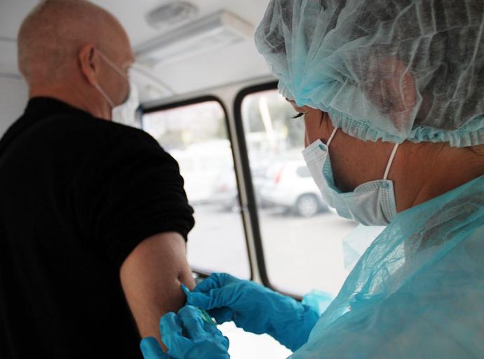 Прививочная кампания в регионе продолжается, от гриппа защитились уже почти полмиллиона человек