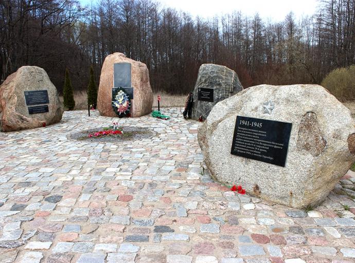 В память о подвиге воинов-мотоциклистов