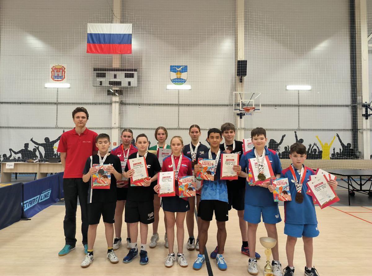 Воспитанники спортшколы «Янтарь» завоевали одиннадцать призовых мест областного Первенства по настольному теннису