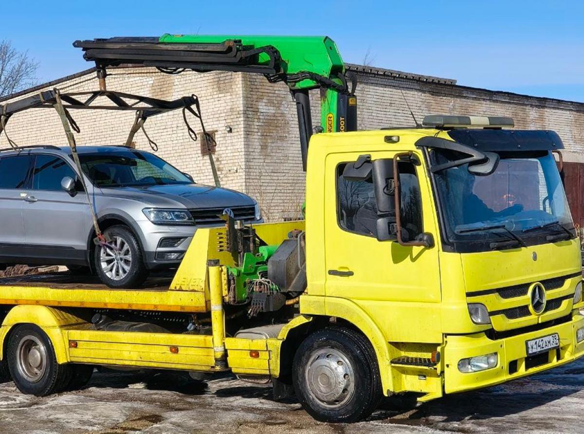 С 1 марта на улицах Зеленоградска возобновлена работа по эвакуации автомобилей нарушителей правил остановки и парковки