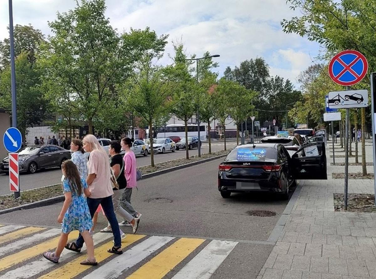 В администрации Зеленоградска рассказали, когда планируется установить шлагбаум у привокзальной площади