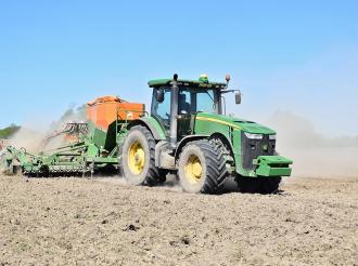 Сельскохозяйственные товаропроизводители Зеленоградского округа проводят весенне-полевые работы