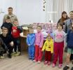В преддверии Международного дня защиты детей депутаты окружного Совета передали подарки воспитанникам Центра «Наш дом»