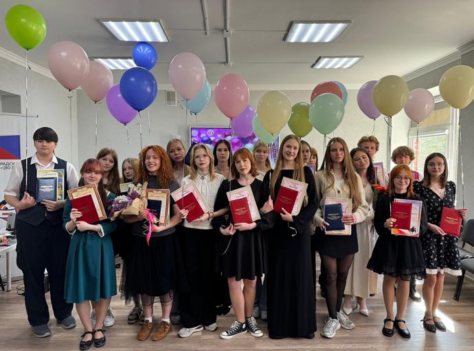 В Детской школе искусств Зеленоградска состоялся выпускной вечер