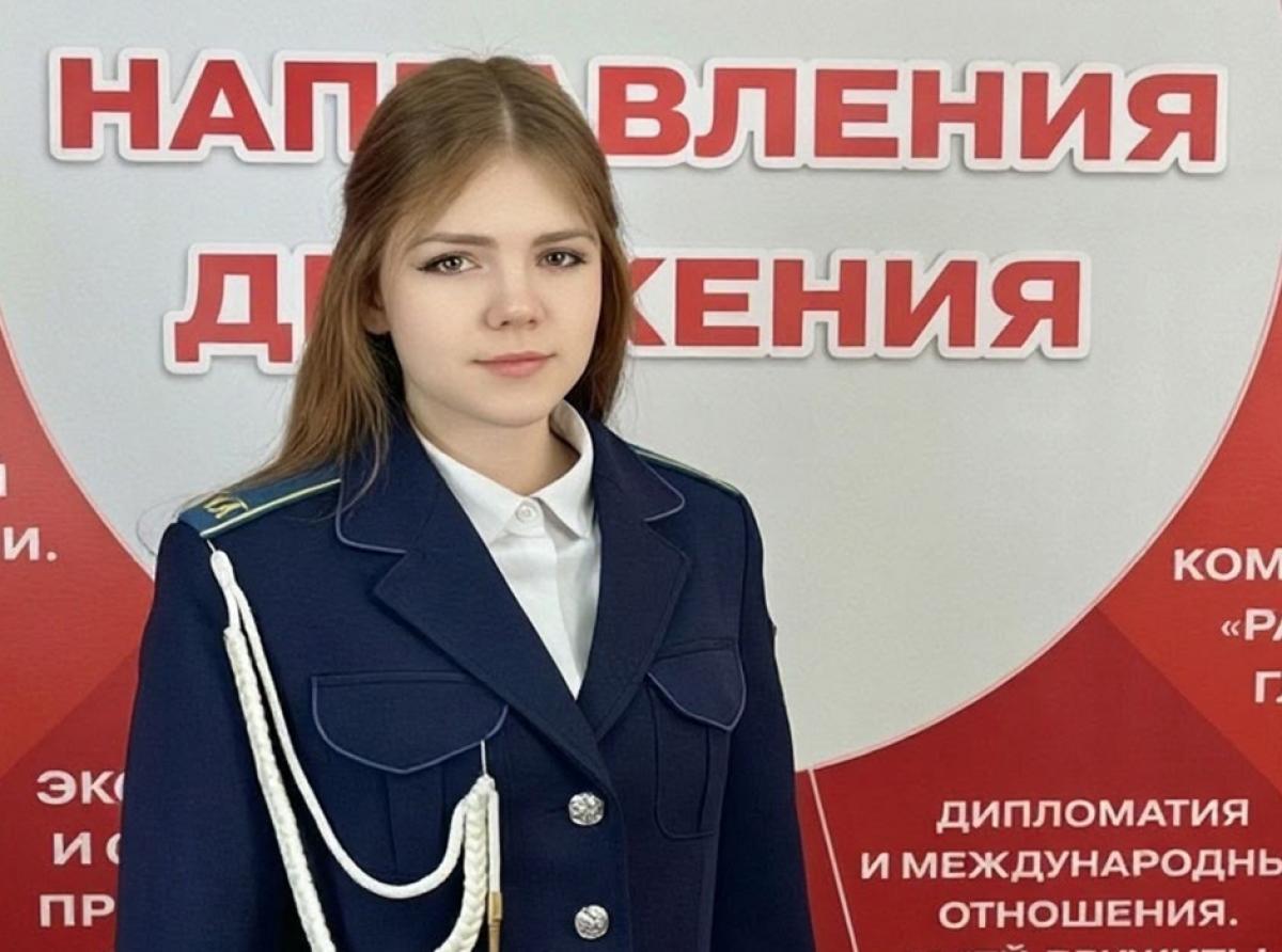 Восьмиклассница школы посёлка Мельниково стала победителем Всероссийской онлайн-олимпиады Учи.ру по математике